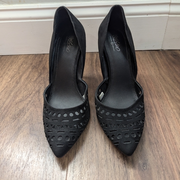 Mossimo | Velvet Point-Toed Heels - Picture 3 of 4